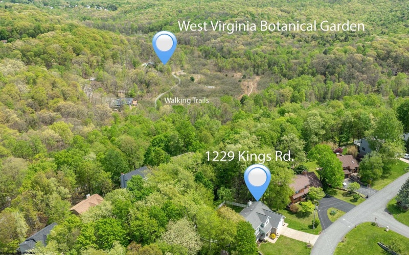 1229 Kings Road, Morgantown, West Virginia 26508, 5 Bedrooms Bedrooms, 10 Rooms Rooms,3 BathroomsBathrooms,Single Family Detached,For Sale,Kings,10164038