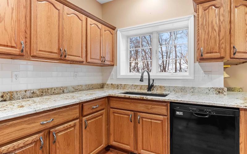 1229 Kings Road, Morgantown, West Virginia 26508, 5 Bedrooms Bedrooms, 10 Rooms Rooms,3 BathroomsBathrooms,Single Family Detached,For Sale,Kings,10164038