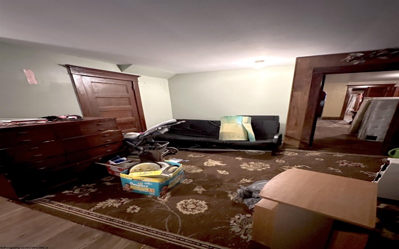 515 Court Avenue, Weston, West Virginia 26452, 5 Bedrooms Bedrooms, 9 Rooms Rooms,1 BathroomBathrooms,Single Family Detached,For Sale,Court,10161811