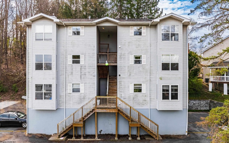 500 Stewart Lane, Morgantown, West Virginia 26505, 2 Bedrooms Bedrooms, 6 Rooms Rooms,2 BathroomsBathrooms,Single Family Attached,For Sale,Stewart,10164059