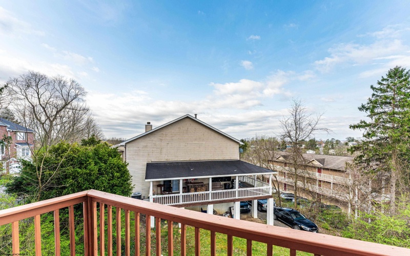 500 Stewart Lane, Morgantown, West Virginia 26505, 2 Bedrooms Bedrooms, 6 Rooms Rooms,2 BathroomsBathrooms,Single Family Attached,For Sale,Stewart,10164059