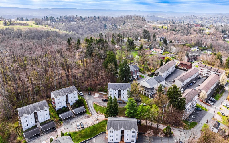 500 Stewart Lane, Morgantown, West Virginia 26505, 2 Bedrooms Bedrooms, 6 Rooms Rooms,2 BathroomsBathrooms,Single Family Attached,For Sale,Stewart,10164059