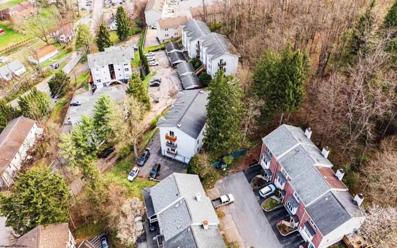 500 Stewart Lane, Morgantown, West Virginia 26505, 2 Bedrooms Bedrooms, 6 Rooms Rooms,2 BathroomsBathrooms,Single Family Attached,For Sale,Stewart,10164059