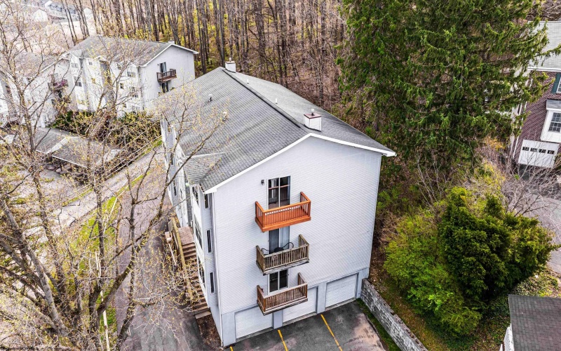 500 Stewart Lane, Morgantown, West Virginia 26505, 2 Bedrooms Bedrooms, 6 Rooms Rooms,2 BathroomsBathrooms,Single Family Attached,For Sale,Stewart,10164059