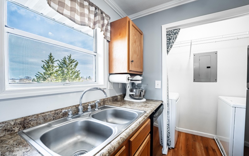 500 Stewart Lane, Morgantown, West Virginia 26505, 2 Bedrooms Bedrooms, 6 Rooms Rooms,2 BathroomsBathrooms,Single Family Attached,For Sale,Stewart,10164059