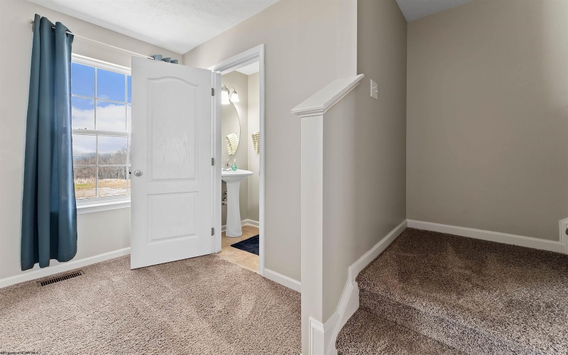 209 Birds Eye View Drive, Morgantown, West Virginia 26501, 3 Bedrooms Bedrooms, 7 Rooms Rooms,2 BathroomsBathrooms,Single Family Attached,For Sale,Birds Eye View,10164060