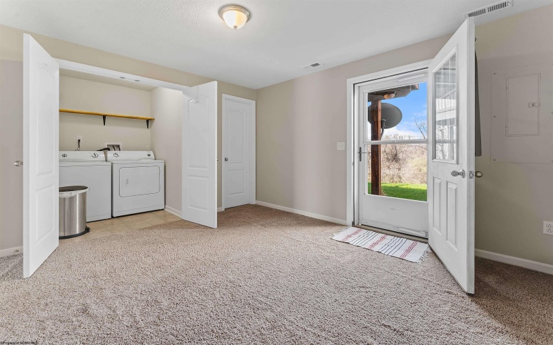 209 Birds Eye View Drive, Morgantown, West Virginia 26501, 3 Bedrooms Bedrooms, 7 Rooms Rooms,2 BathroomsBathrooms,Single Family Attached,For Sale,Birds Eye View,10164060