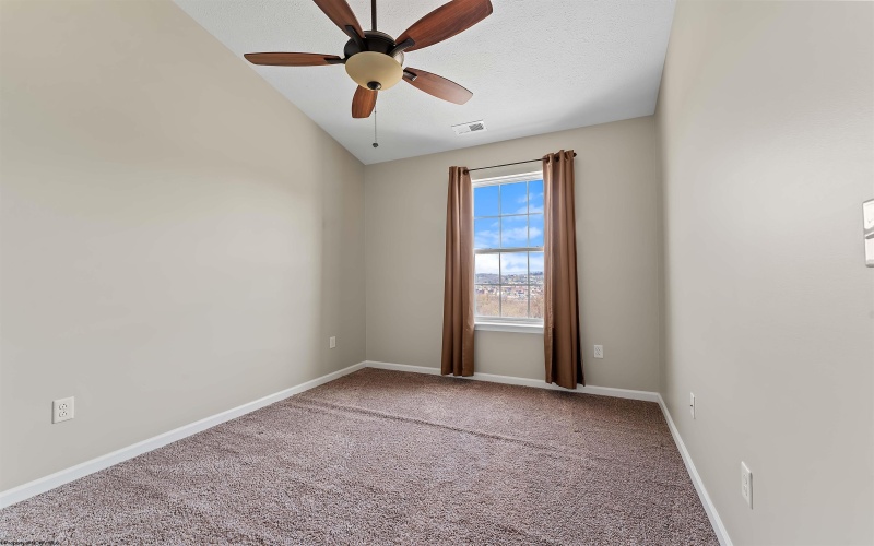 209 Birds Eye View Drive, Morgantown, West Virginia 26501, 3 Bedrooms Bedrooms, 7 Rooms Rooms,2 BathroomsBathrooms,Single Family Attached,For Sale,Birds Eye View,10164060