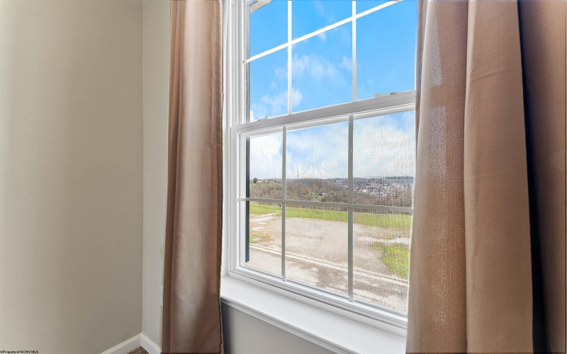 209 Birds Eye View Drive, Morgantown, West Virginia 26501, 3 Bedrooms Bedrooms, 7 Rooms Rooms,2 BathroomsBathrooms,Single Family Attached,For Sale,Birds Eye View,10164060