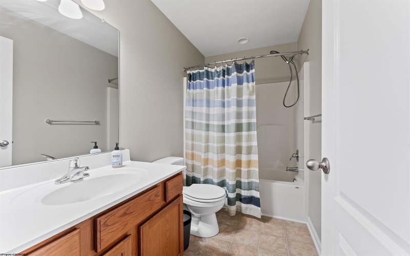 209 Birds Eye View Drive, Morgantown, West Virginia 26501, 3 Bedrooms Bedrooms, 7 Rooms Rooms,2 BathroomsBathrooms,Single Family Attached,For Sale,Birds Eye View,10164060