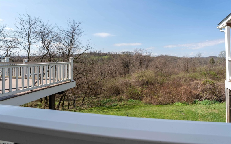 209 Birds Eye View Drive, Morgantown, West Virginia 26501, 3 Bedrooms Bedrooms, 7 Rooms Rooms,2 BathroomsBathrooms,Single Family Attached,For Sale,Birds Eye View,10164060