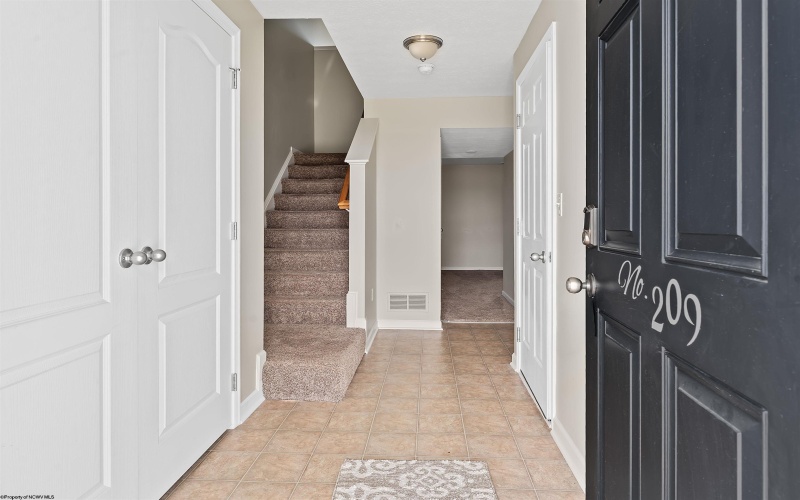 209 Birds Eye View Drive, Morgantown, West Virginia 26501, 3 Bedrooms Bedrooms, 7 Rooms Rooms,2 BathroomsBathrooms,Single Family Attached,For Sale,Birds Eye View,10164060