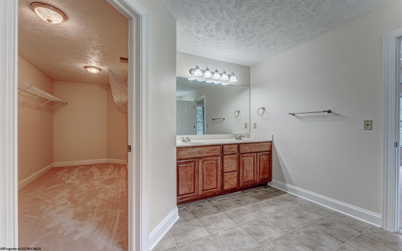 206 Van Tassel Court, Morgantown, West Virginia 26508, 4 Bedrooms Bedrooms, 10 Rooms Rooms,3 BathroomsBathrooms,Single Family Detached,For Sale,Van Tassel,10164063