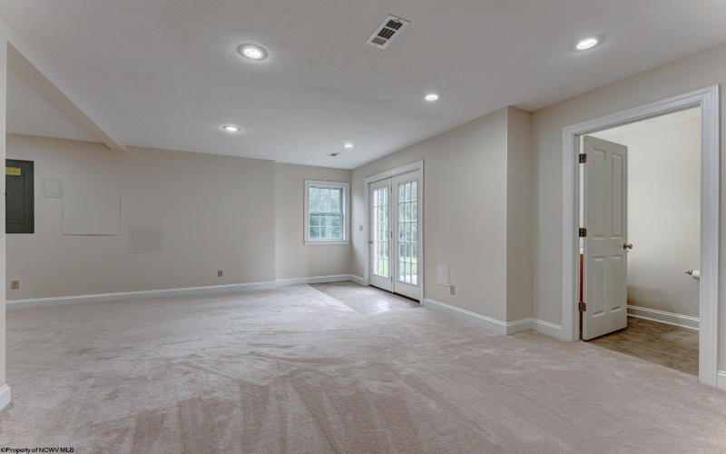 206 Van Tassel Court, Morgantown, West Virginia 26508, 4 Bedrooms Bedrooms, 10 Rooms Rooms,3 BathroomsBathrooms,Single Family Detached,For Sale,Van Tassel,10164063