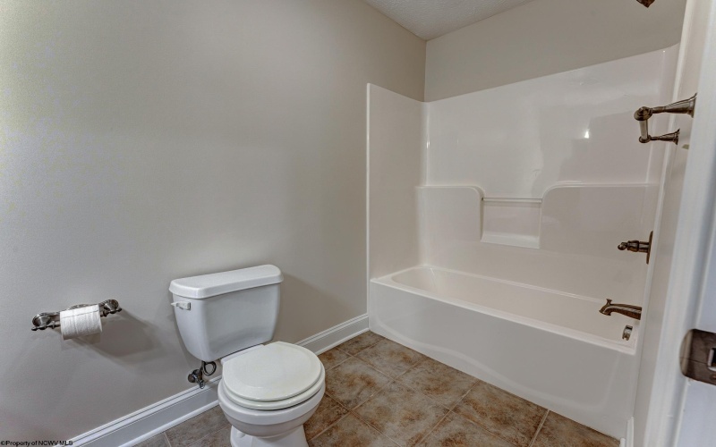 206 Van Tassel Court, Morgantown, West Virginia 26508, 4 Bedrooms Bedrooms, 10 Rooms Rooms,3 BathroomsBathrooms,Single Family Detached,For Sale,Van Tassel,10164063