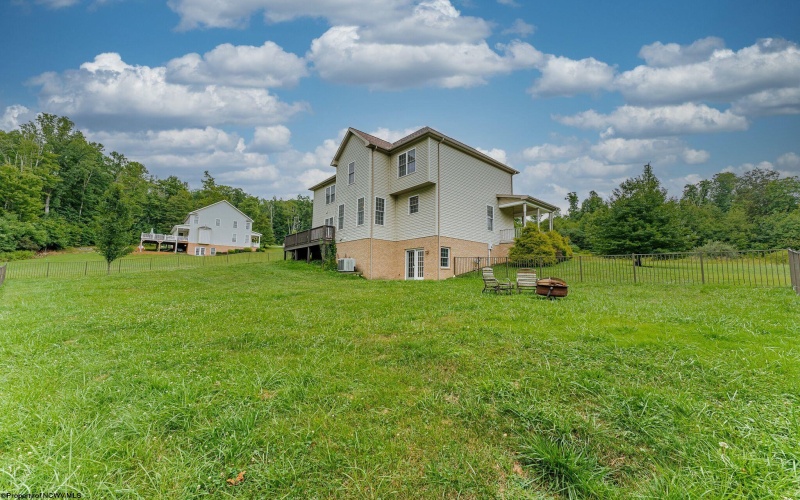 206 Van Tassel Court, Morgantown, West Virginia 26508, 4 Bedrooms Bedrooms, 10 Rooms Rooms,3 BathroomsBathrooms,Single Family Detached,For Sale,Van Tassel,10164063