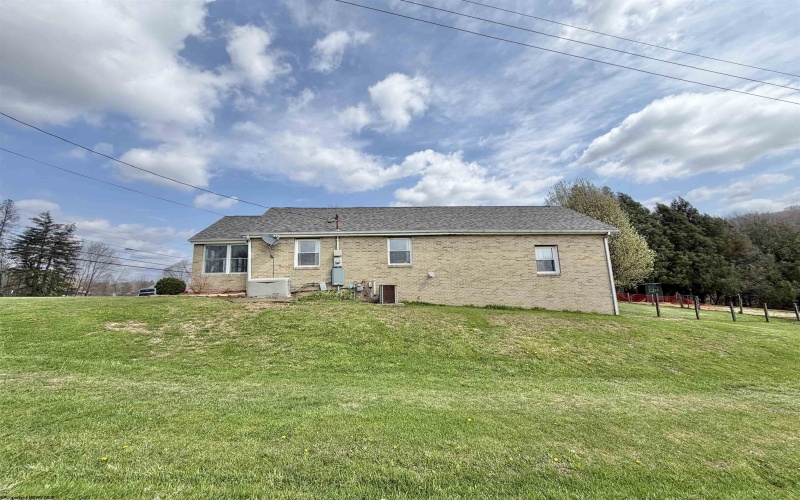 2654 Hood Avenue, Shinnston, West Virginia 26431, 3 Bedrooms Bedrooms, 8 Rooms Rooms,2 BathroomsBathrooms,Single Family Detached,For Sale,Hood,10164044