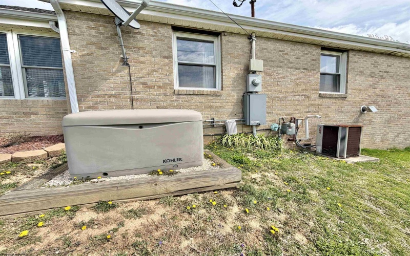 2654 Hood Avenue, Shinnston, West Virginia 26431, 3 Bedrooms Bedrooms, 8 Rooms Rooms,2 BathroomsBathrooms,Single Family Detached,For Sale,Hood,10164044