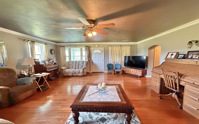 2654 Hood Avenue, Shinnston, West Virginia 26431, 3 Bedrooms Bedrooms, 8 Rooms Rooms,2 BathroomsBathrooms,Single Family Detached,For Sale,Hood,10164044