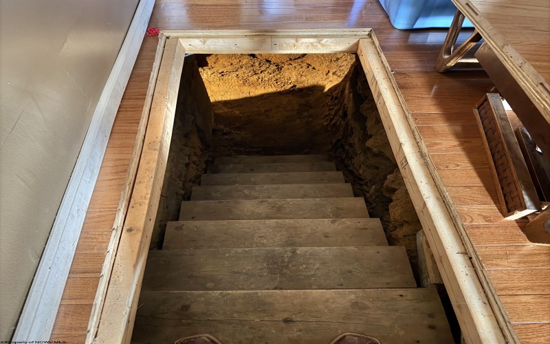 2654 Hood Avenue, Shinnston, West Virginia 26431, 3 Bedrooms Bedrooms, 8 Rooms Rooms,2 BathroomsBathrooms,Single Family Detached,For Sale,Hood,10164044