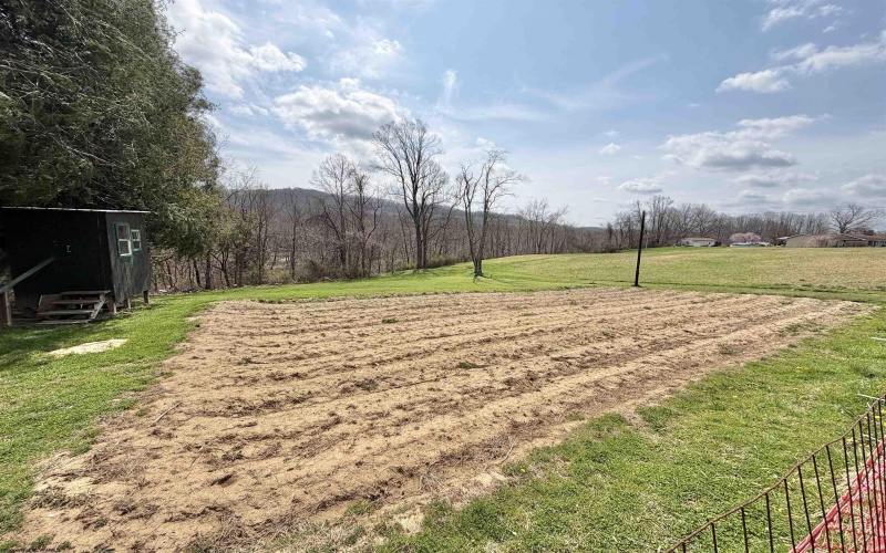 2654 Hood Avenue, Shinnston, West Virginia 26431, 3 Bedrooms Bedrooms, 8 Rooms Rooms,2 BathroomsBathrooms,Single Family Detached,For Sale,Hood,10164044