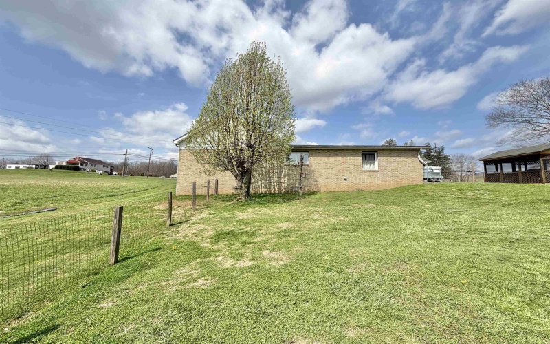 2654 Hood Avenue, Shinnston, West Virginia 26431, 3 Bedrooms Bedrooms, 8 Rooms Rooms,2 BathroomsBathrooms,Single Family Detached,For Sale,Hood,10164044