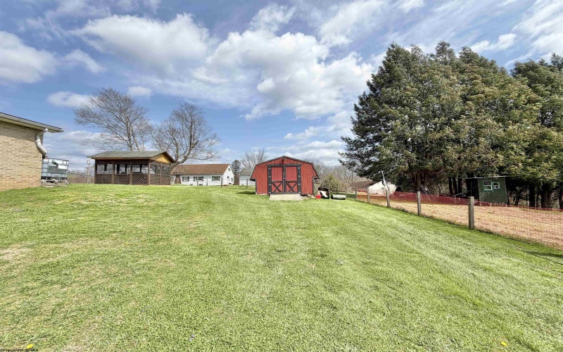 2654 Hood Avenue, Shinnston, West Virginia 26431, 3 Bedrooms Bedrooms, 8 Rooms Rooms,2 BathroomsBathrooms,Single Family Detached,For Sale,Hood,10164044