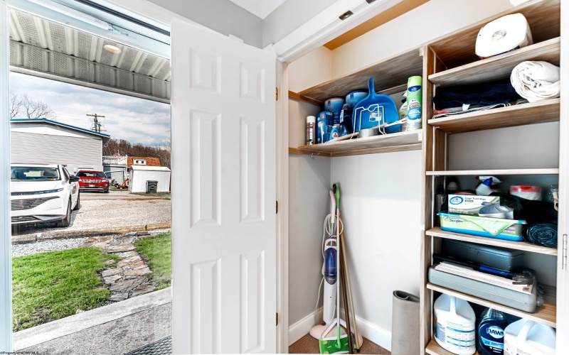 1337 Sabraton Avenue, Morgantown, West Virginia 26505, 2 Bedrooms Bedrooms, 8 Rooms Rooms,3 BathroomsBathrooms,Single Family Detached,For Sale,Sabraton,10164055 1337 Sabraton Avenue, Morgantown, West Virginia 26505, 2 Bedrooms Bedrooms, 8 Rooms Rooms,3 BathroomsBathrooms,Single Family Detached,For Sale,Sabraton,10164055