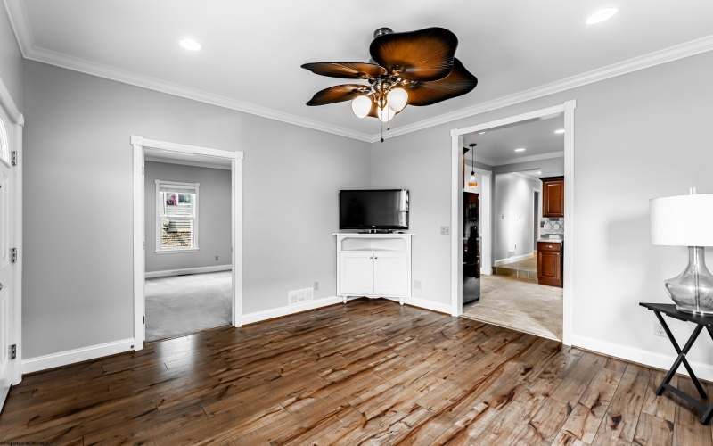 1337 Sabraton Avenue, Morgantown, West Virginia 26505, 2 Bedrooms Bedrooms, 8 Rooms Rooms,3 BathroomsBathrooms,Single Family Detached,For Sale,Sabraton,10164055 1337 Sabraton Avenue, Morgantown, West Virginia 26505, 2 Bedrooms Bedrooms, 8 Rooms Rooms,3 BathroomsBathrooms,Single Family Detached,For Sale,Sabraton,10164055