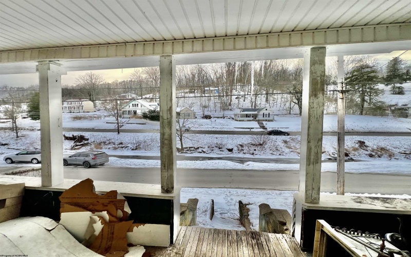 356 Broad Street, Weston, West Virginia 26452, 4 Bedrooms Bedrooms, 7 Rooms Rooms,1 BathroomBathrooms,Single Family Detached,For Sale,Broad,10164054