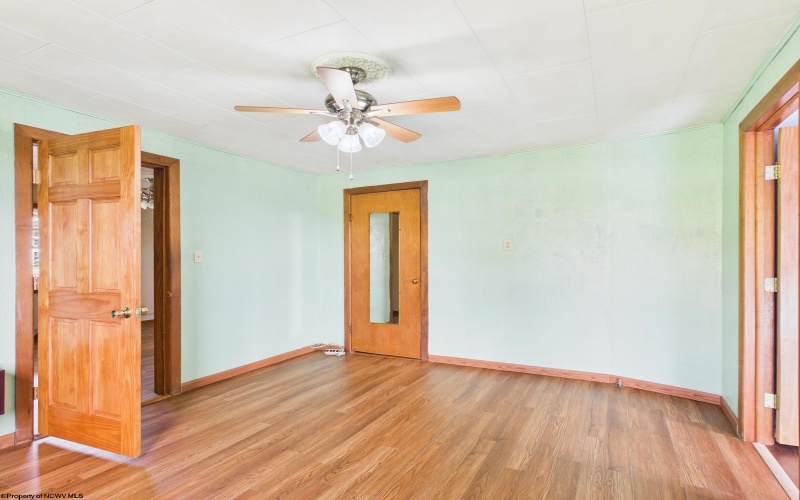 304 Marshall Street, Fairmont, West Virginia 26554, 2 Bedrooms Bedrooms, 7 Rooms Rooms,1 BathroomBathrooms,Single Family Detached,For Sale,Marshall,10164053 304 Marshall Street, Fairmont, West Virginia 26554, 2 Bedrooms Bedrooms, 7 Rooms Rooms,1 BathroomBathrooms,Single Family Detached,For Sale,Marshall,10164053