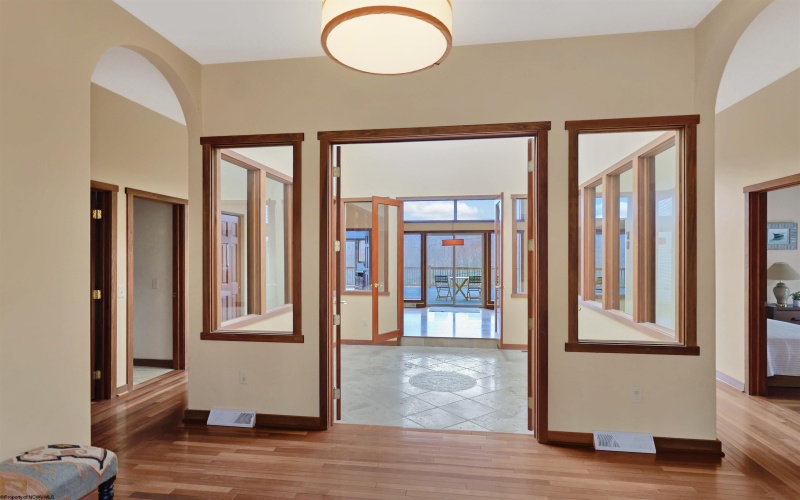 18 Catbird Lane, Terra Alta, West Virginia 26764, 3 Bedrooms Bedrooms, 11 Rooms Rooms,3 BathroomsBathrooms,Single Family Detached,For Sale,Catbird,10164051