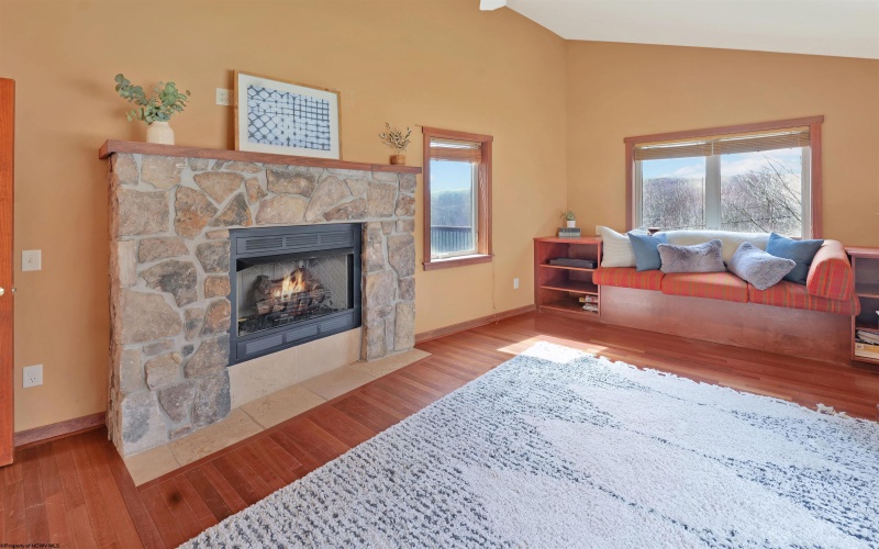 18 Catbird Lane, Terra Alta, West Virginia 26764, 3 Bedrooms Bedrooms, 11 Rooms Rooms,3 BathroomsBathrooms,Single Family Detached,For Sale,Catbird,10164051