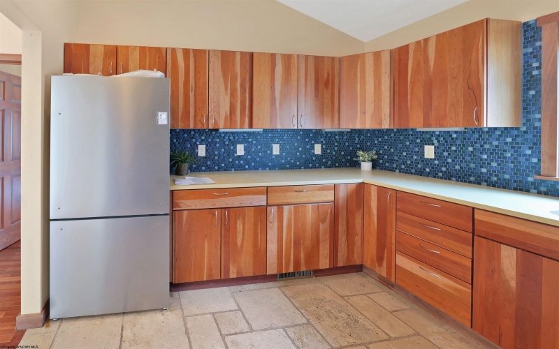 18 Catbird Lane, Terra Alta, West Virginia 26764, 3 Bedrooms Bedrooms, 11 Rooms Rooms,3 BathroomsBathrooms,Single Family Detached,For Sale,Catbird,10164051