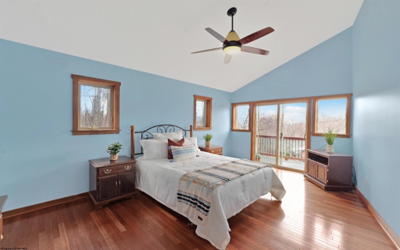 18 Catbird Lane, Terra Alta, West Virginia 26764, 3 Bedrooms Bedrooms, 11 Rooms Rooms,3 BathroomsBathrooms,Single Family Detached,For Sale,Catbird,10164051