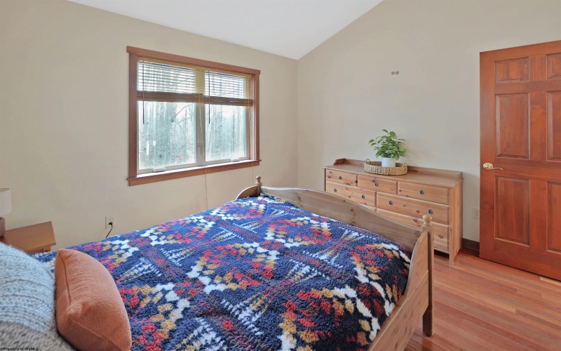 18 Catbird Lane, Terra Alta, West Virginia 26764, 3 Bedrooms Bedrooms, 11 Rooms Rooms,3 BathroomsBathrooms,Single Family Detached,For Sale,Catbird,10164051