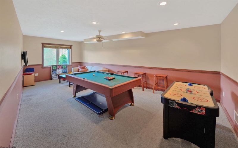 18 Catbird Lane, Terra Alta, West Virginia 26764, 3 Bedrooms Bedrooms, 11 Rooms Rooms,3 BathroomsBathrooms,Single Family Detached,For Sale,Catbird,10164051