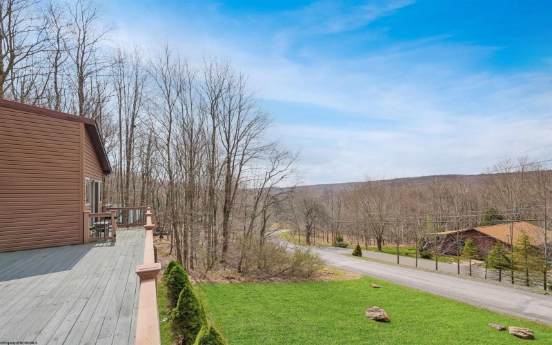 18 Catbird Lane, Terra Alta, West Virginia 26764, 3 Bedrooms Bedrooms, 11 Rooms Rooms,3 BathroomsBathrooms,Single Family Detached,For Sale,Catbird,10164051