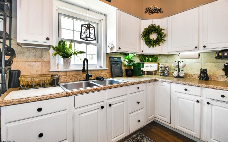 2080 Listravia Avenue, Morgantown, West Virginia 26505, 2 Bedrooms Bedrooms, 8 Rooms Rooms,1 BathroomBathrooms,Single Family Detached,For Sale,Listravia,10164050