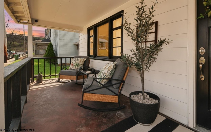 2080 Listravia Avenue, Morgantown, West Virginia 26505, 2 Bedrooms Bedrooms, 8 Rooms Rooms,1 BathroomBathrooms,Single Family Detached,For Sale,Listravia,10164050