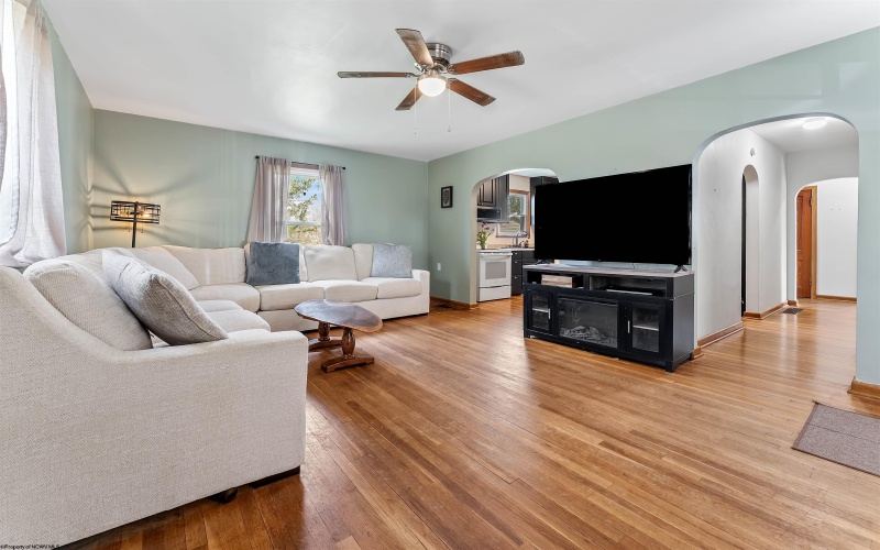 739 Old Monongah Road, Fairmont, West Virginia 26554, 3 Bedrooms Bedrooms, 6 Rooms Rooms,1 BathroomBathrooms,Single Family Detached,For Sale,Old Monongah,10164048 739 Old Monongah Road, Fairmont, West Virginia 26554, 3 Bedrooms Bedrooms, 6 Rooms Rooms,1 BathroomBathrooms,Single Family Detached,For Sale,Old Monongah,10164048