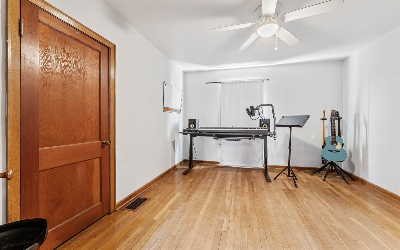 739 Old Monongah Road, Fairmont, West Virginia 26554, 3 Bedrooms Bedrooms, 6 Rooms Rooms,1 BathroomBathrooms,Single Family Detached,For Sale,Old Monongah,10164048 739 Old Monongah Road, Fairmont, West Virginia 26554, 3 Bedrooms Bedrooms, 6 Rooms Rooms,1 BathroomBathrooms,Single Family Detached,For Sale,Old Monongah,10164048