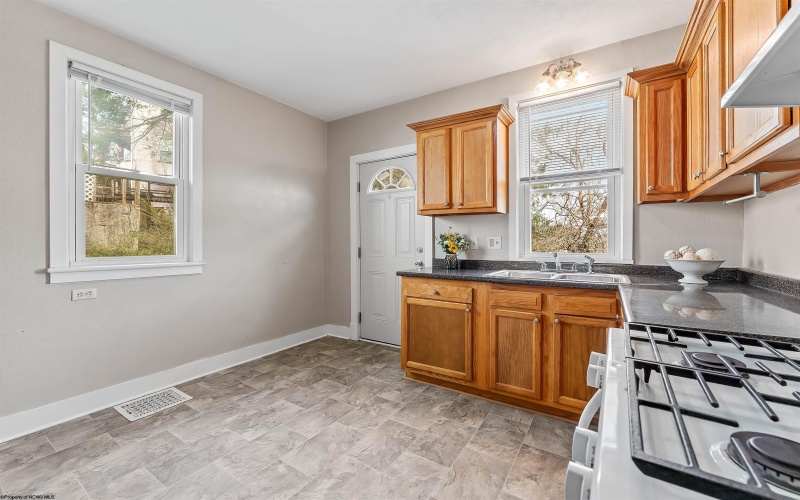 1023 McCoy Street, Fairmont, West Virginia 26554, 2 Bedrooms Bedrooms, 6 Rooms Rooms,1 BathroomBathrooms,Single Family Detached,For Sale,McCoy,10164045