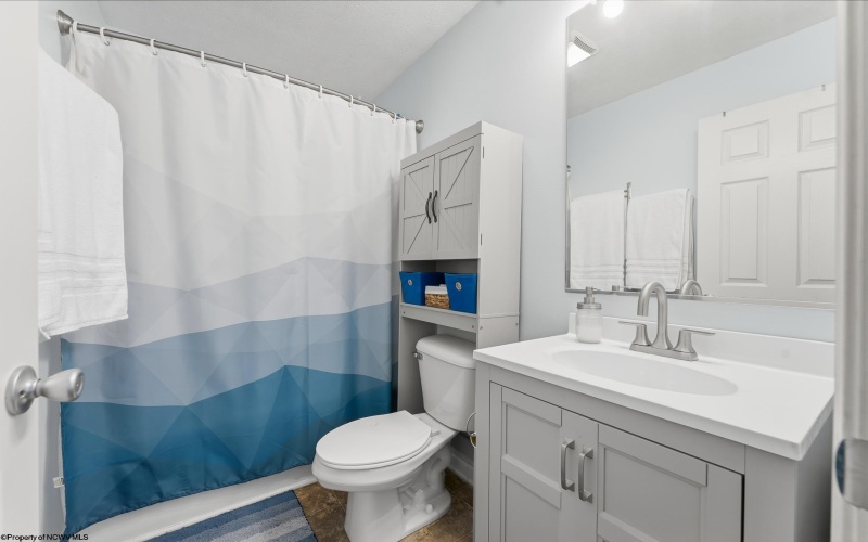 426 Oakmont Court, Morgantown, West Virginia 26527, 3 Bedrooms Bedrooms, 8 Rooms Rooms,3 BathroomsBathrooms,Single Family Detached,For Sale,Oakmont,10164058 426 Oakmont Court, Morgantown, West Virginia 26527, 3 Bedrooms Bedrooms, 8 Rooms Rooms,3 BathroomsBathrooms,Single Family Detached,For Sale,Oakmont,10164058