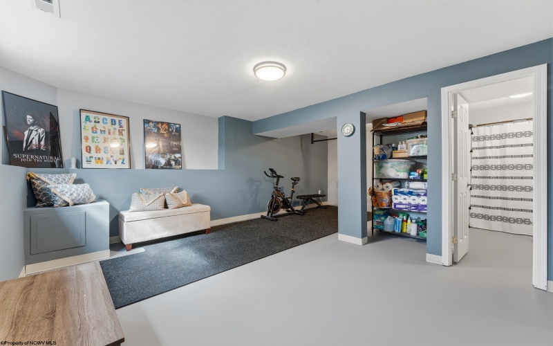 426 Oakmont Court, Morgantown, West Virginia 26527, 3 Bedrooms Bedrooms, 8 Rooms Rooms,3 BathroomsBathrooms,Single Family Detached,For Sale,Oakmont,10164058 426 Oakmont Court, Morgantown, West Virginia 26527, 3 Bedrooms Bedrooms, 8 Rooms Rooms,3 BathroomsBathrooms,Single Family Detached,For Sale,Oakmont,10164058