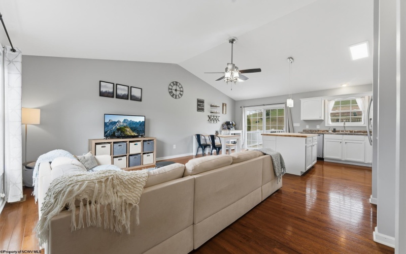 426 Oakmont Court, Morgantown, West Virginia 26527, 3 Bedrooms Bedrooms, 8 Rooms Rooms,3 BathroomsBathrooms,Single Family Detached,For Sale,Oakmont,10164058 426 Oakmont Court, Morgantown, West Virginia 26527, 3 Bedrooms Bedrooms, 8 Rooms Rooms,3 BathroomsBathrooms,Single Family Detached,For Sale,Oakmont,10164058