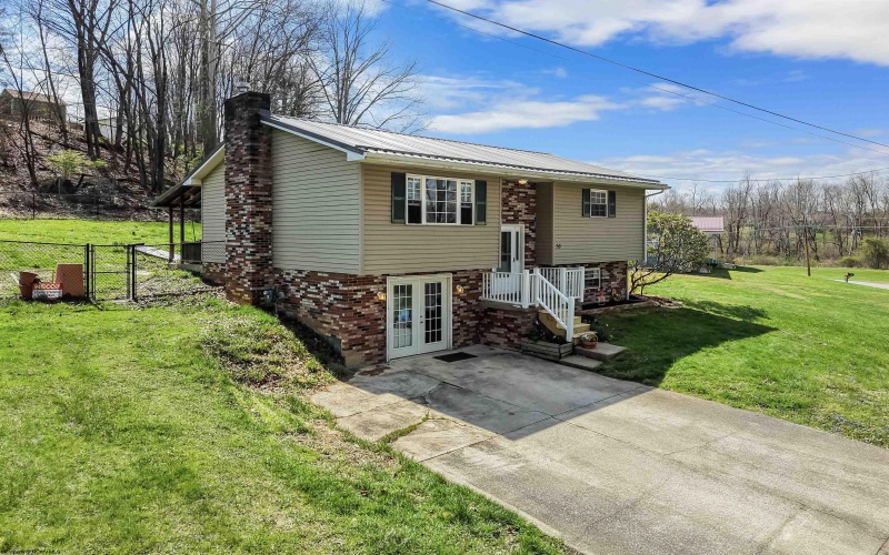 30 Hillside Drive, Buckhannon, West Virginia 26201, 3 Bedrooms Bedrooms, 6 Rooms Rooms,1 BathroomBathrooms,Single Family Detached,For Sale,Hillside,10164057 30 Hillside Drive, Buckhannon, West Virginia 26201, 3 Bedrooms Bedrooms, 6 Rooms Rooms,1 BathroomBathrooms,Single Family Detached,For Sale,Hillside,10164057