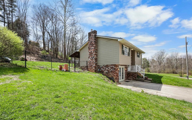 30 Hillside Drive, Buckhannon, West Virginia 26201, 3 Bedrooms Bedrooms, 6 Rooms Rooms,1 BathroomBathrooms,Single Family Detached,For Sale,Hillside,10164057 30 Hillside Drive, Buckhannon, West Virginia 26201, 3 Bedrooms Bedrooms, 6 Rooms Rooms,1 BathroomBathrooms,Single Family Detached,For Sale,Hillside,10164057