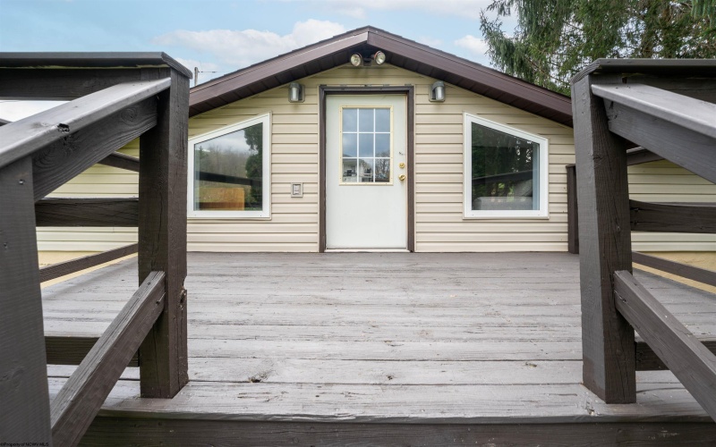 371 Hawk Street, Granville, West Virginia 26534, 2 Bedrooms Bedrooms, 6 Rooms Rooms,2 BathroomsBathrooms,Single Family Detached,For Sale,Hawk,10164065