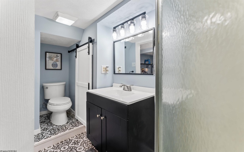 371 Hawk Street, Granville, West Virginia 26534, 2 Bedrooms Bedrooms, 6 Rooms Rooms,2 BathroomsBathrooms,Single Family Detached,For Sale,Hawk,10164065